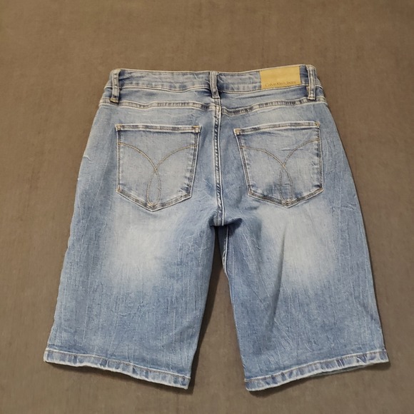 Calvin Klein Jeans Bermuda Shorts Womens 27 Blue Denim Light Wash Stretch - Picture 2 of 11